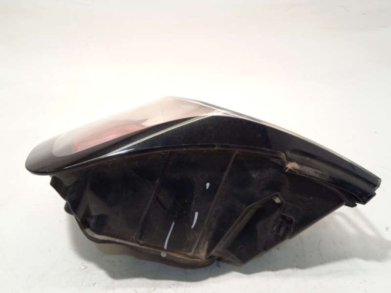 Recambio de piloto trasero derecho para lynk & co 01 hev referencia OEM IAM 8888077996  