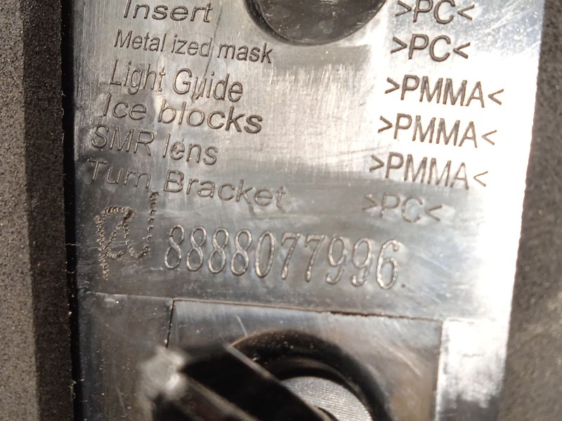 Recambio de piloto trasero derecho para lynk & co 01 hev referencia OEM IAM 8888077996  