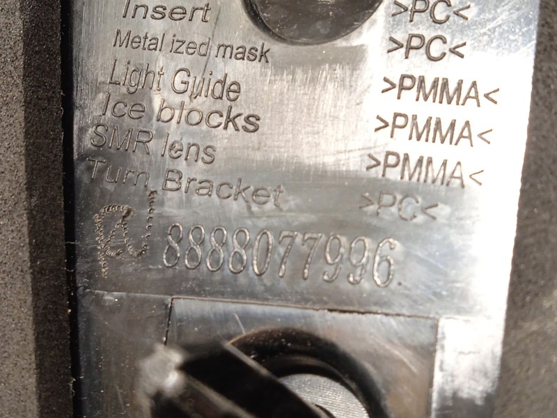 Recambio de piloto trasero derecho para lynk & co 01 hev referencia OEM IAM 8888077996  