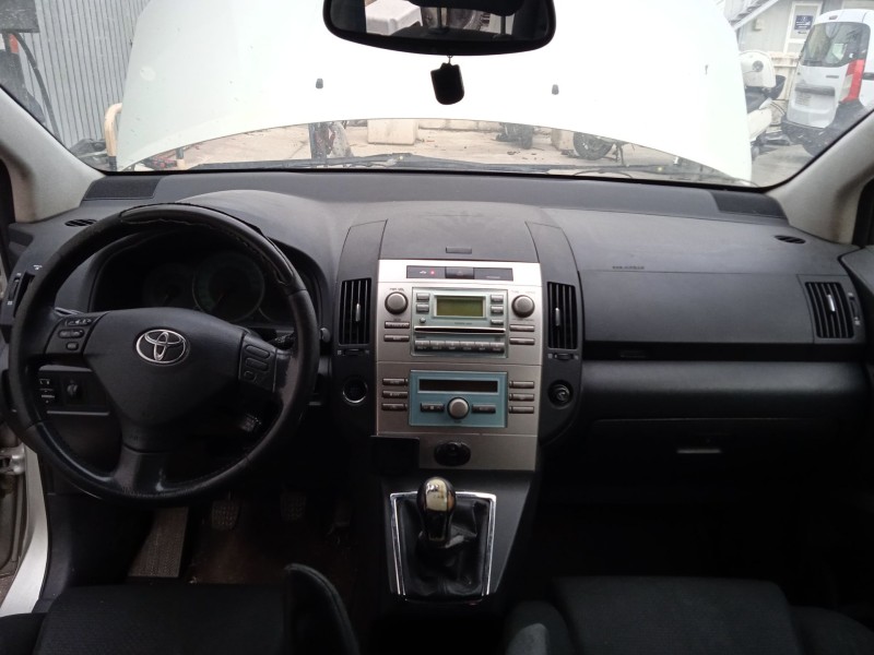 toyota corolla verso (zer_, zze12_, r1_) del año 2006