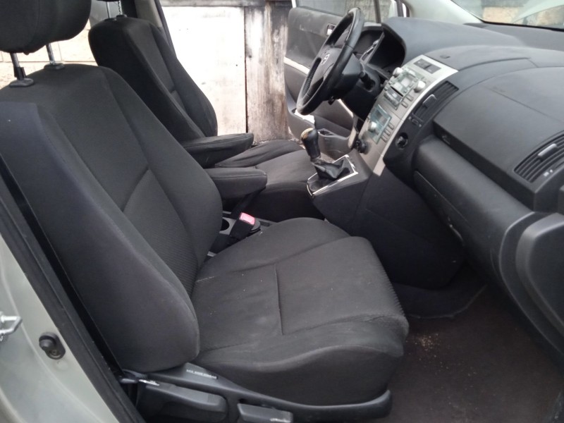 toyota corolla verso (zer_, zze12_, r1_) del año 2006