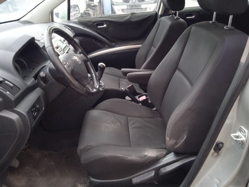 toyota corolla verso (zer_, zze12_, r1_) del año 2006