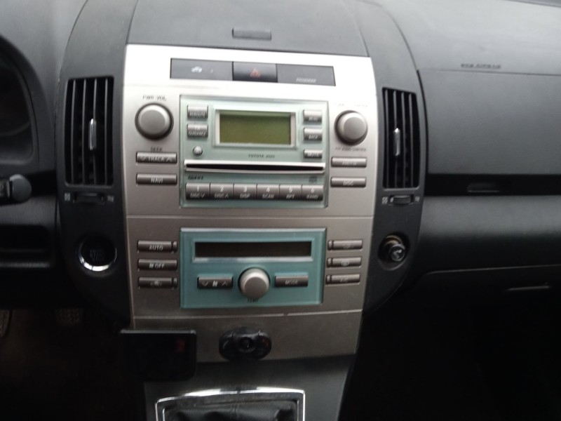 toyota corolla verso (zer_, zze12_, r1_) del año 2006