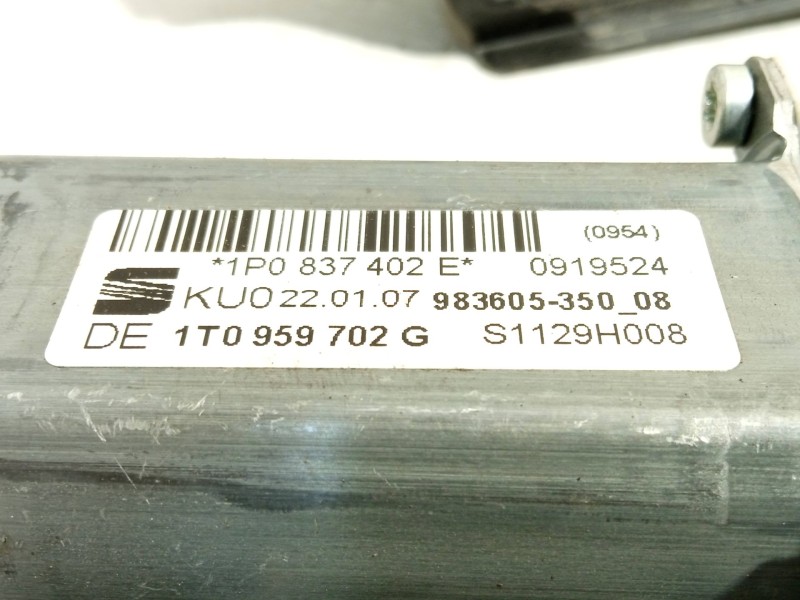 Recambio de elevalunas delantero derecho para seat leon (1p1) 1.9 tdi referencia OEM IAM 1t0959702G  