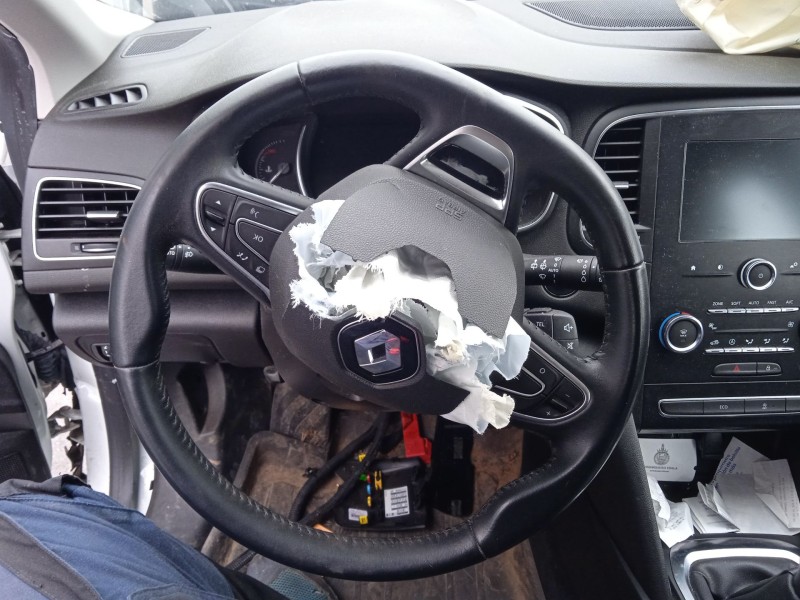 renault megane iv hatchback (b9a/m/n_) del año 2019