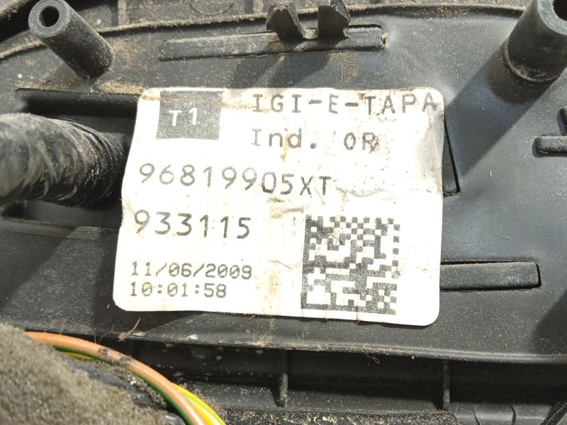 Recambio de retrovisor izquierdo para peugeot partner monospace (5_, g_) 1.6 hdi 75 referencia OEM IAM 96819905XT 8153H0 