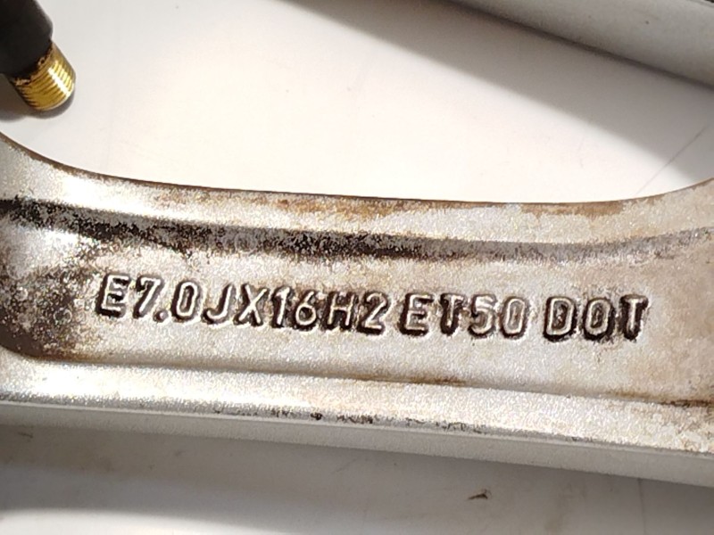 Recambio de llanta para ford focus iii turnier 1.0 ecoboost referencia OEM IAM F1EC1007A1A 2238235 