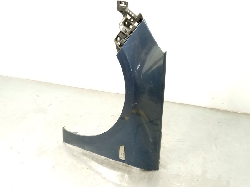 Recambio de aleta delantera izquierda para mazda 3 (bk) 1.6 di turbo referencia OEM IAM BP4K52211C  