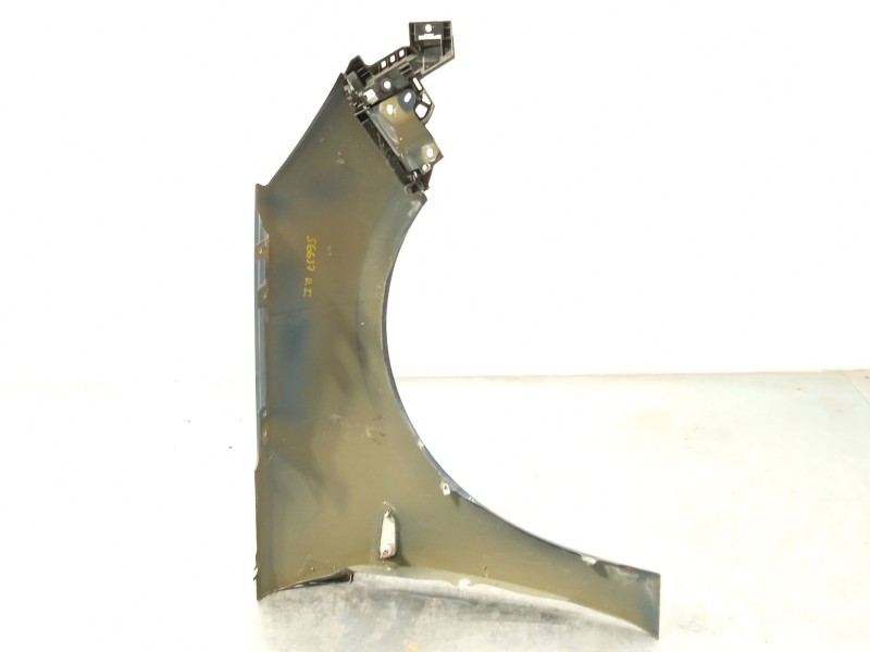 Recambio de aleta delantera izquierda para mazda 3 (bk) 1.6 di turbo referencia OEM IAM BP4K52211C  