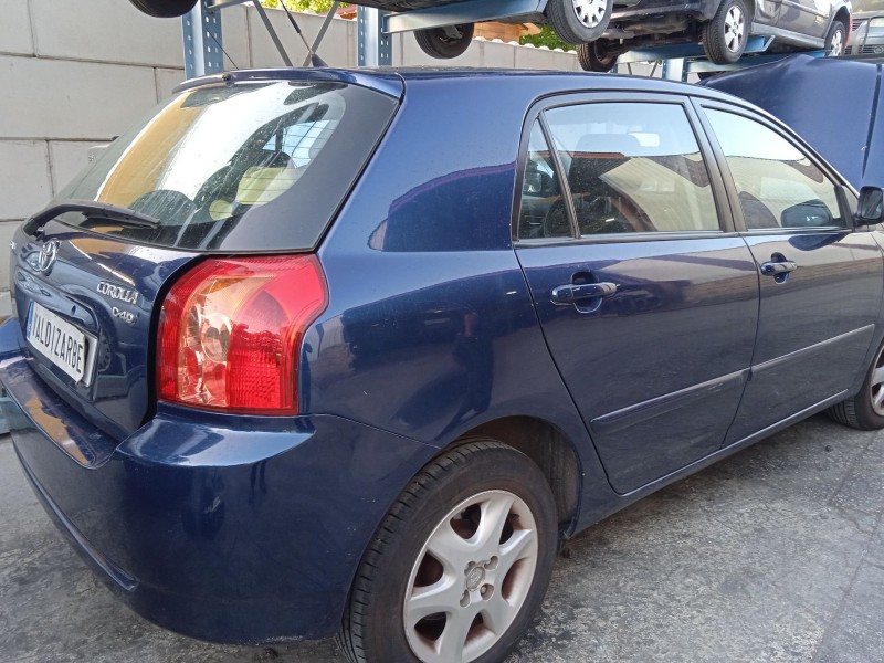 toyota corolla (_e12_) del año 2006