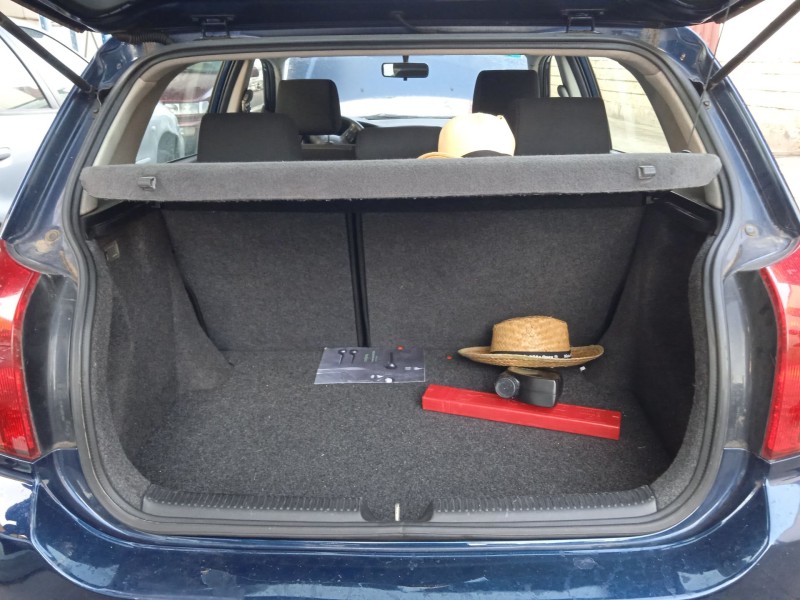 toyota corolla (_e12_) del año 2006