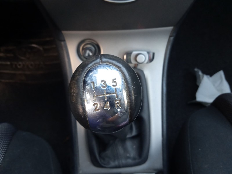 toyota corolla (_e12_) del año 2006