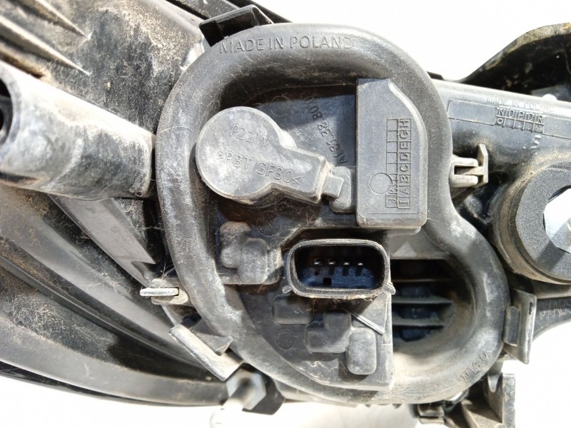 Recambio de piloto trasero derecho para opel astra k (b16) 1.6 cdti (68) referencia OEM IAM 39015946  