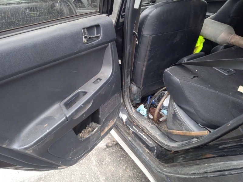 mitsubishi lancer viii (cy_a, cz_a) del año 2009