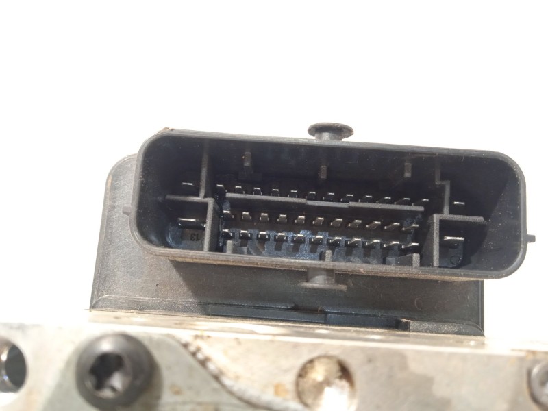 Recambio de abs para kia stonic (yb) 1.2 cvvt referencia OEM IAM 58920H8250 BE6003V107 MGH85ADBH6013V103