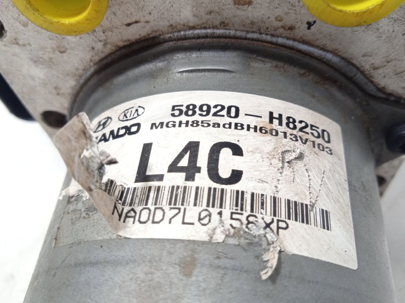 Recambio de abs para kia stonic (yb) 1.2 cvvt referencia OEM IAM 58920H8250 BE6003V107 MGH85ADBH6013V103