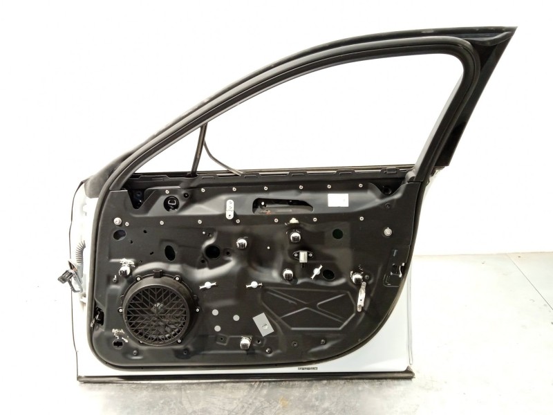Recambio de puerta delantera derecha para porsche panamera (970) 3.0 d referencia OEM IAM 97053722202 97053722203 