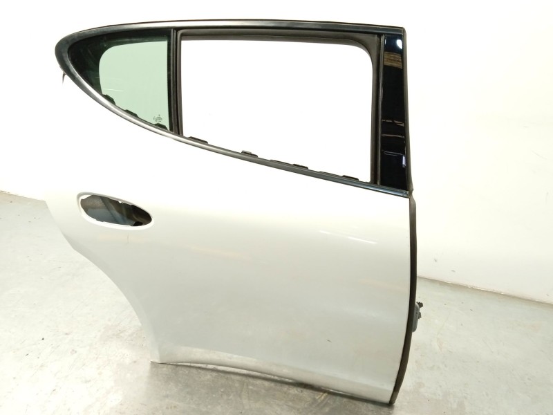 Recambio de puerta trasera derecha para porsche panamera (970) 3.0 d referencia OEM IAM 97053622201 97053622204 
