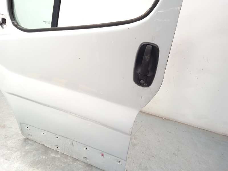 Recambio de puerta delantera izquierda para nissan primastar (x..) 2.0 dci diesel referencia OEM IAM 8010100Q0C  