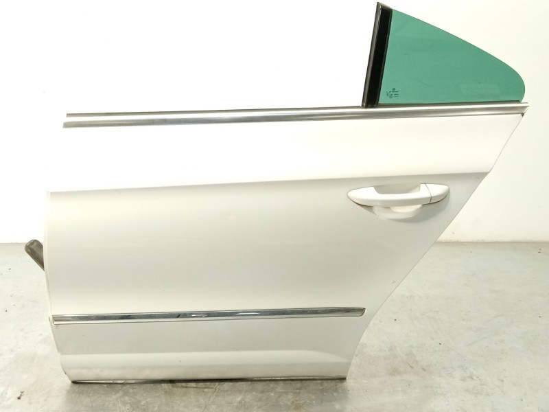 Recambio de puerta trasera izquierda para volkswagen passat cc b6 (357) 2.0 tdi referencia OEM IAM 3C8833055E  