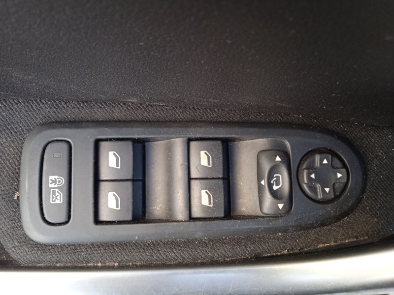 peugeot 308 i (4a_, 4c_) del año 2013