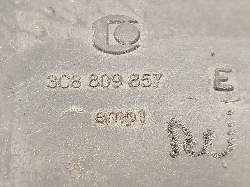 Recambio de tapa exterior combustible para volkswagen passat cc b6 (357) 2.0 tdi referencia OEM IAM 3C8809857  