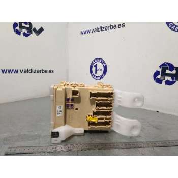 CAJA RELES / FUSIBLES 8273042750B 63583372 8273042750