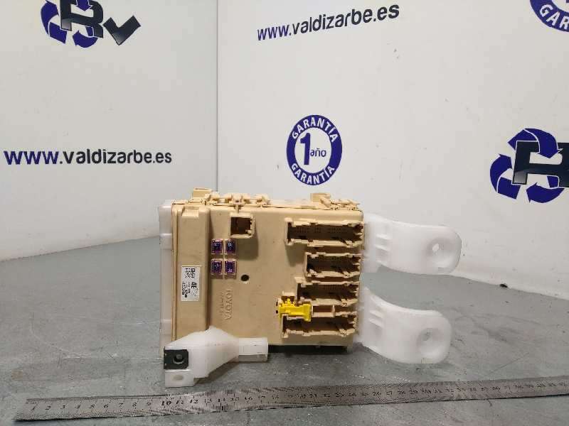 CAJA RELES / FUSIBLES 8273042750B 63583372 8273042750