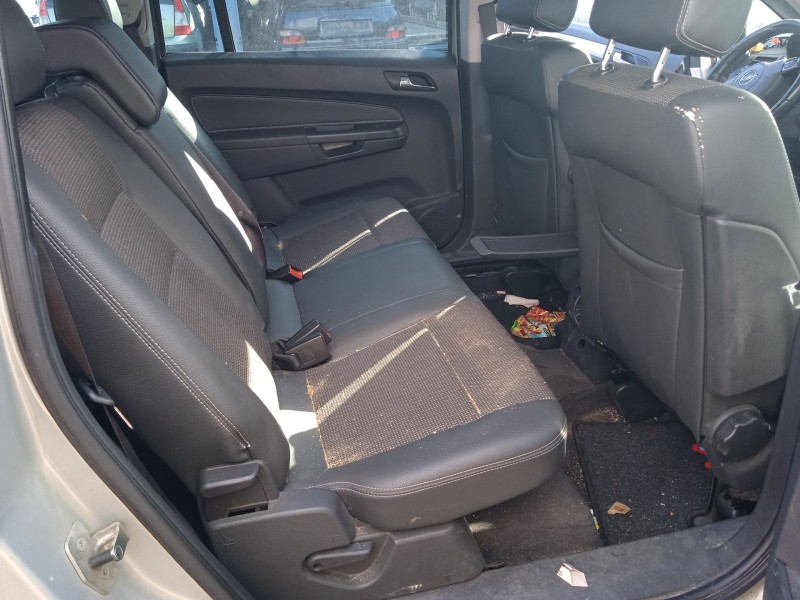 opel zafira / zafira family b (a05) del año 2010