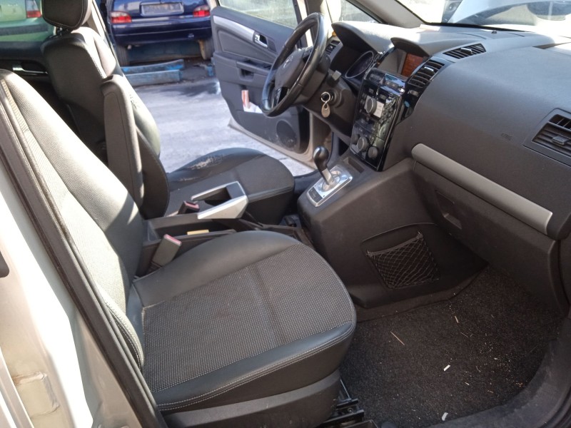 opel zafira / zafira family b (a05) del año 2010
