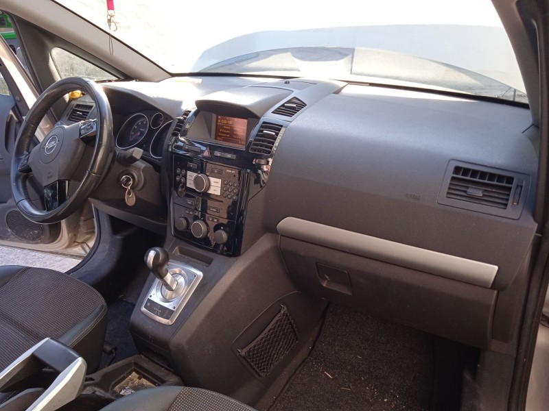 opel zafira / zafira family b (a05) del año 2010