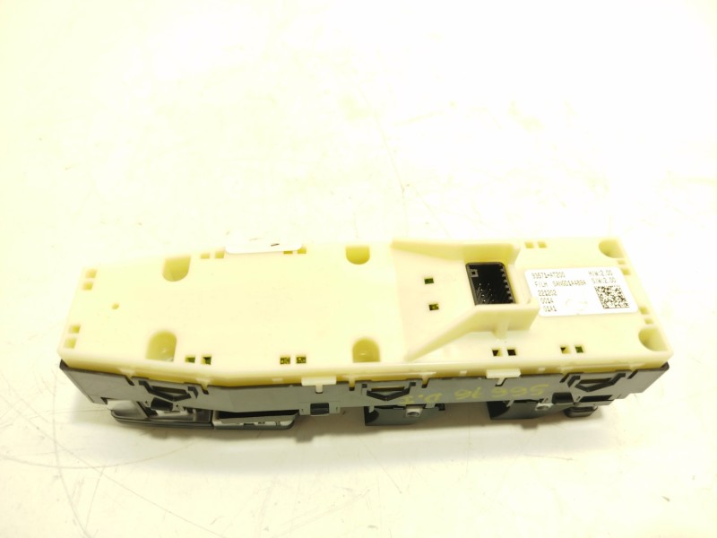 Recambio de mando elevalunas delantero izquierdo para kia niro ii (sg2) ev referencia OEM IAM 93571AT200  