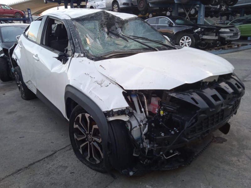 toyota yaris cross (mxp_) del año 2023