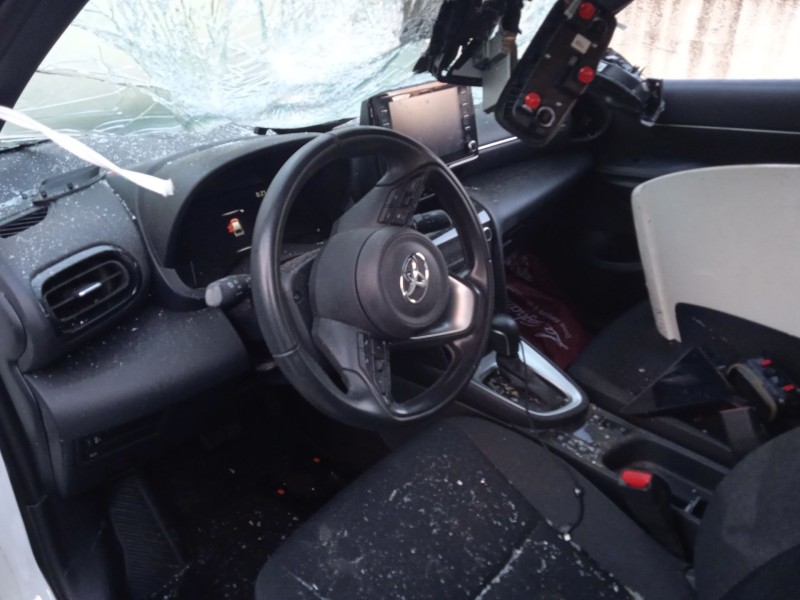 toyota yaris cross (mxp_) del año 2023