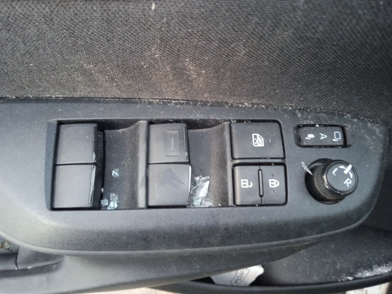 toyota yaris cross (mxp_) del año 2023