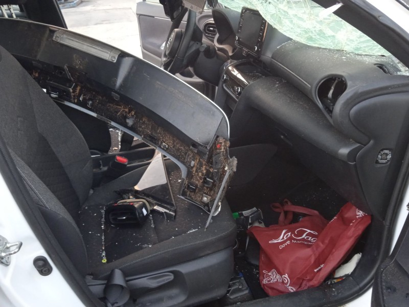 toyota yaris cross (mxp_) del año 2023