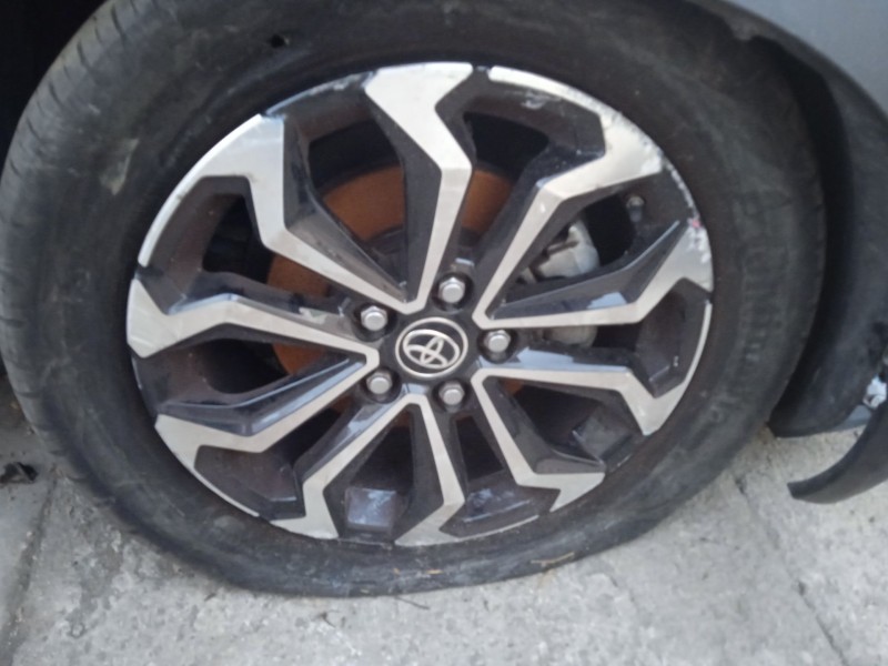 toyota yaris cross (mxp_) del año 2023