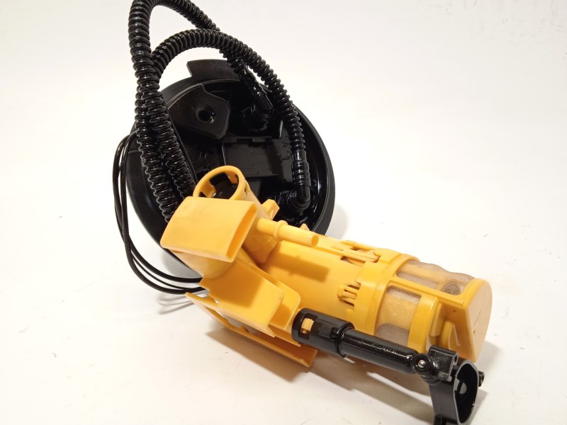 Recambio de bomba combustible para mercedes-benz clase c (w205) c 220 d (205.014) referencia OEM IAM A2054701694  