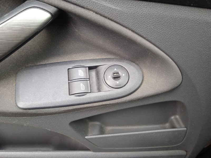 ford c-max (dm2) del año 2007