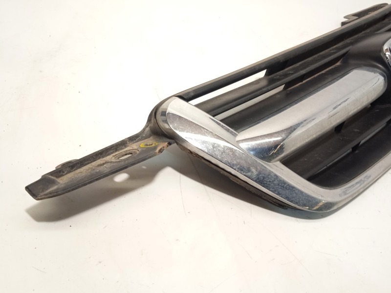 Recambio de rejilla delantera para honda cr-v ii (rd_) 2.0 (rd5) referencia OEM IAM 71121S9A003 71122S9A003 