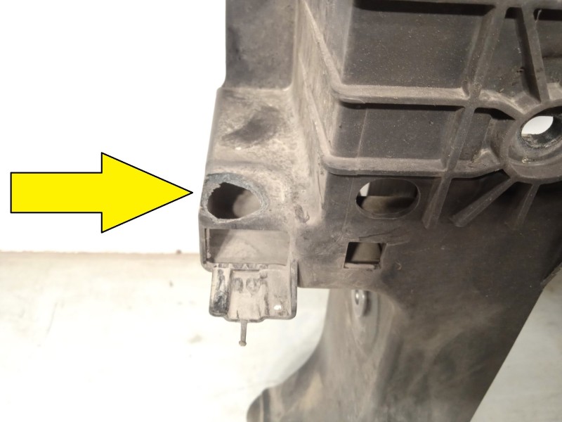 Recambio de panel frontal para volkswagen tiguan (5n_) 2.0 tdi referencia OEM IAM 5N0805588F  