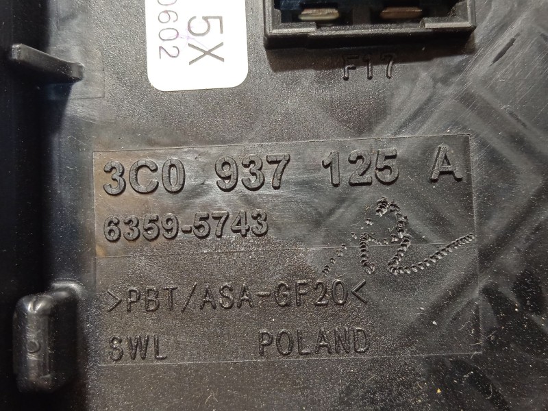 Recambio de caja reles / fusibles para volkswagen tiguan (5n_) 2.0 tdi referencia OEM IAM 3C0937125A  