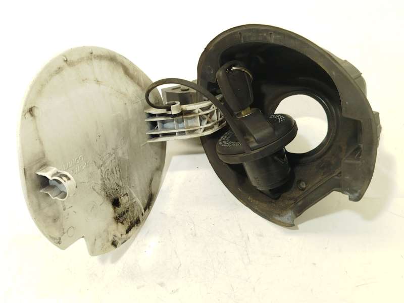 Recambio de tapa exterior combustible para fiat doblo cargo (263_) 1.6 d multijet referencia OEM IAM 51921155 - Blanco 2