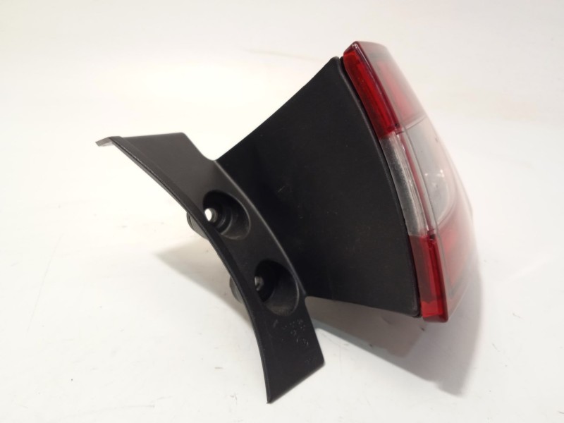 Recambio de piloto trasero derecho para renault clio iv (bh_) 0.9 tce 90 referencia OEM IAM 265509846R  