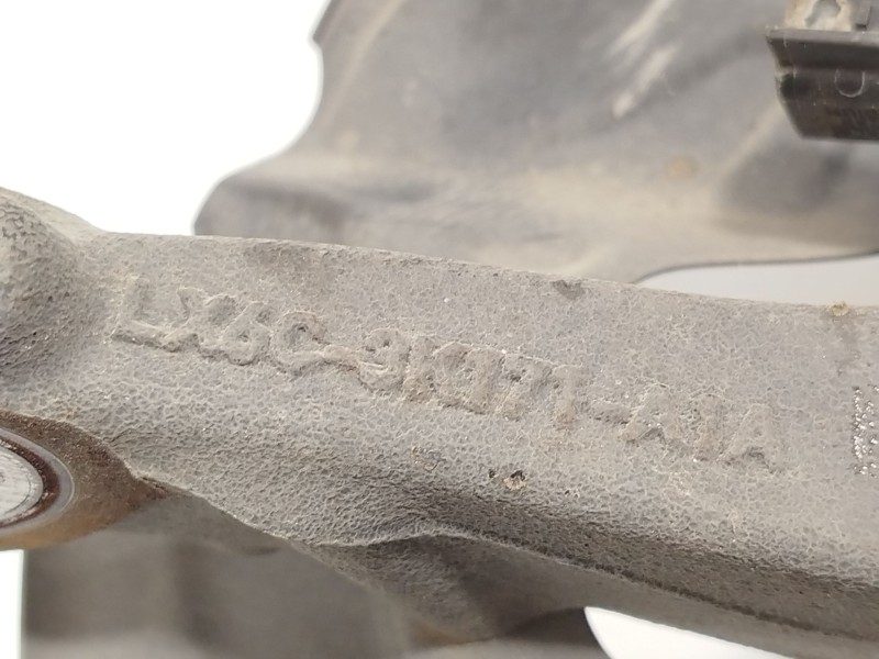 Recambio de mangueta delantera izquierda para ford kuga iii (dfk) 1.5 ecoboost referencia OEM IAM LX6C3K171A1A 2451516 