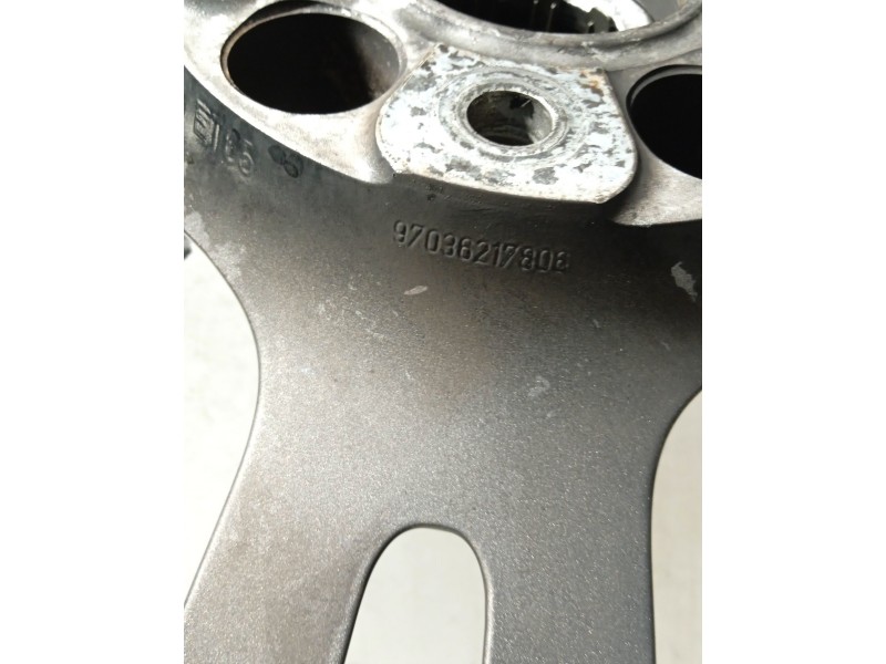 Recambio de llanta para porsche panamera (970) 3.0 d referencia OEM IAM 97038217806 97036298000 