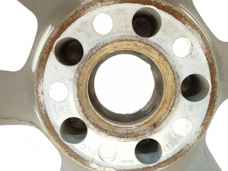 Recambio de llanta para audi a4 b8 (8k2) 2.0 tdi referencia OEM IAM 8K0601025F  