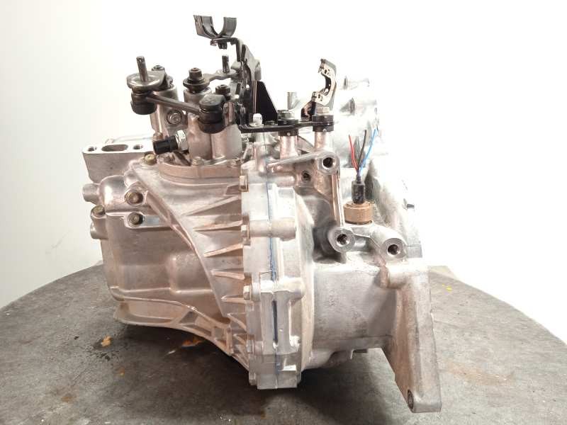 Recambio de caja cambios para hyundai tucson (jm) 2.0 crdi cat referencia OEM IAM 4300024381 S714JE 