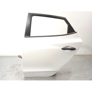 PUERTA TRASERA IZQUIERDA 770032Y001 