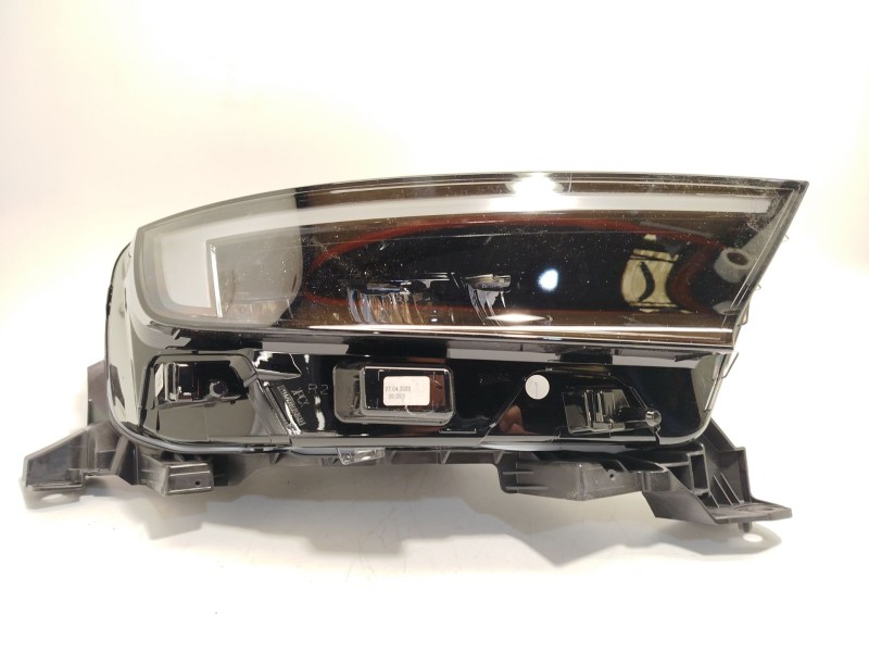 Recambio de faro derecho para opel mokka 1.2 (76) referencia OEM IAM 9837331580  368158932